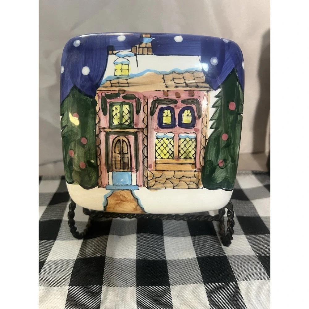 TRINKET BOX WITH COTTAGE AND TREES 4.75 x 4.75 x‎ 2.75 (1244)